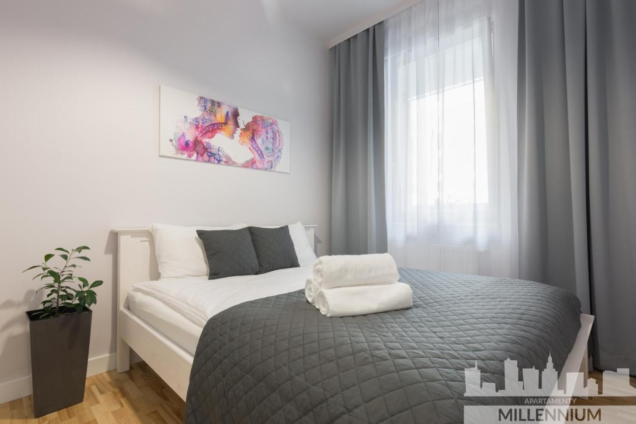 Millennium Awangarda Grey Lägenhet Warszawa Exteriör bild